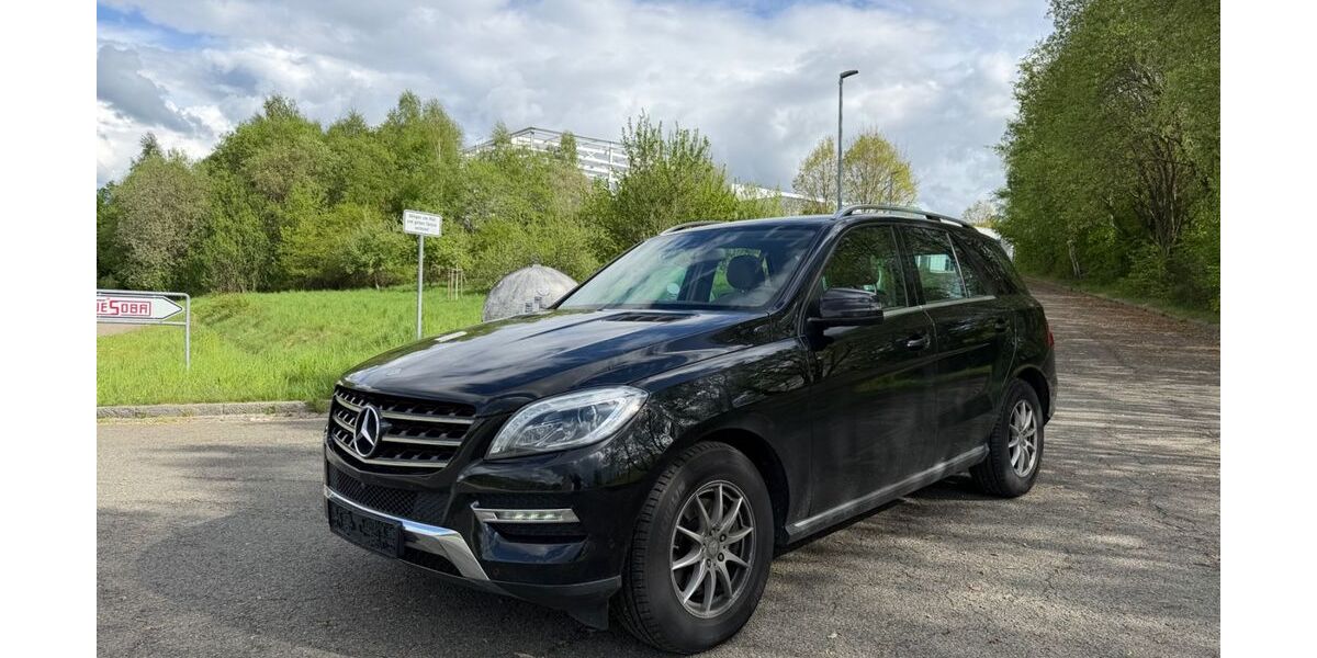 Mercedes-Benz ML 350 203.600 km 15.990 &euro; Schwarzenberg 08340