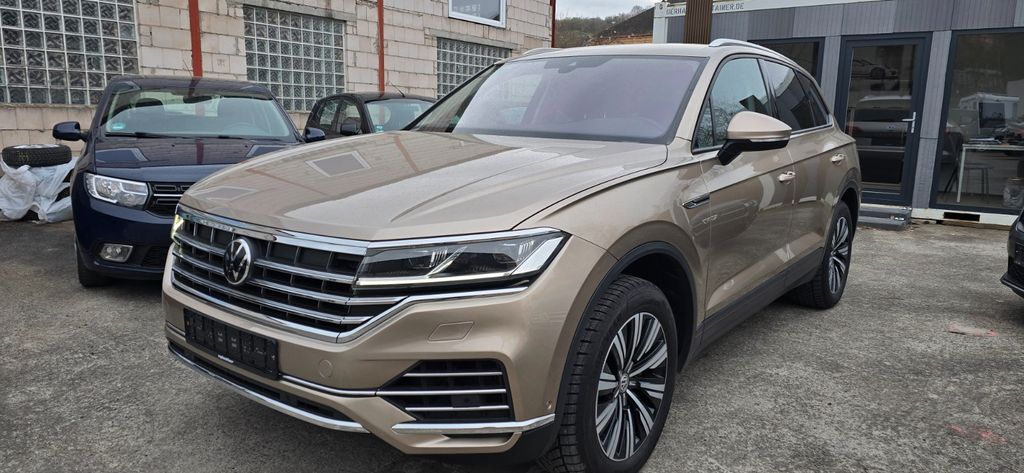 VW Touareg 121.000 km 29.999 &euro; Würzburg 97076