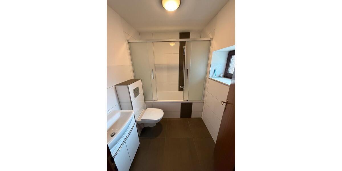 Erdgeschoßwohnung Cuxhaven Groden - 4 Zimmer, 110 m&sup2;, 1.100&euro; | Angebot:25567965