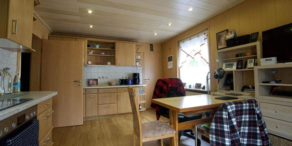 Doppelhaushälfte Erndtebrück - 4 Zimmer, 110 m&sup2;, 159.000&euro; | Angebot:25686200