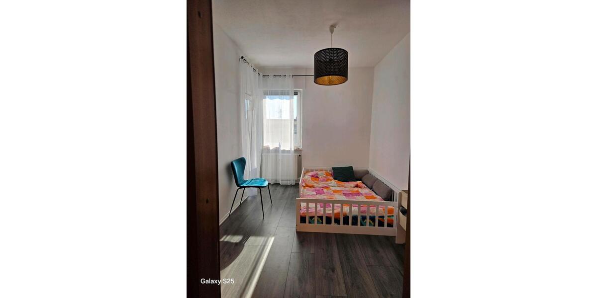Dachgeschoßwohnung Saarbrücken Neue Bremm - 4 Zimmer, 86 m&sup2;, 265.000&euro; | Angebot:27030056