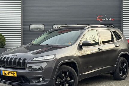 Jeep Cherokee 258.595 km 7.490 &euro; Boekel 5427 