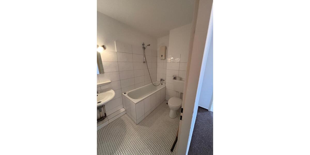 Etagenwohnung Delmenhorst Deichhorst - 1 Zimmer, 50 m&sup2;, 500&euro; | Angebot:25853409