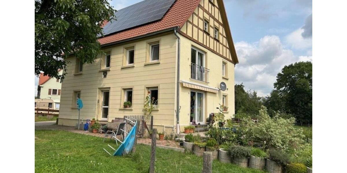 5-Zimmer-Einfamilienhaus mit Garten, 2 Stellplätzen & Einbauküche 5 zimmer