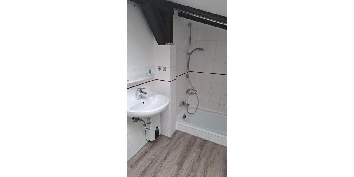 Etagenwohnung Lüdersdorf - 2 Zimmer, 66 m&sup2;, 660&euro; | Angebot:26396427
