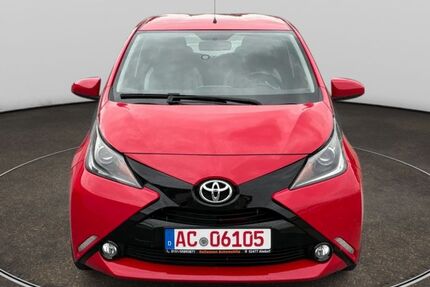 Toyota Aygo (X) 62.000 km 7.790 &euro; Alsdorf 52477