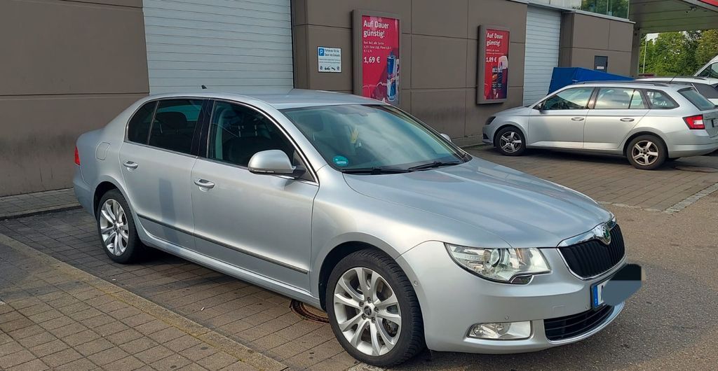 Skoda Superb 131.700 km 12.500 € Augsburb 86154