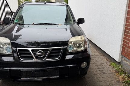 Nissan X-Trail 207.000 km 2.800 &euro; Berlin 13403