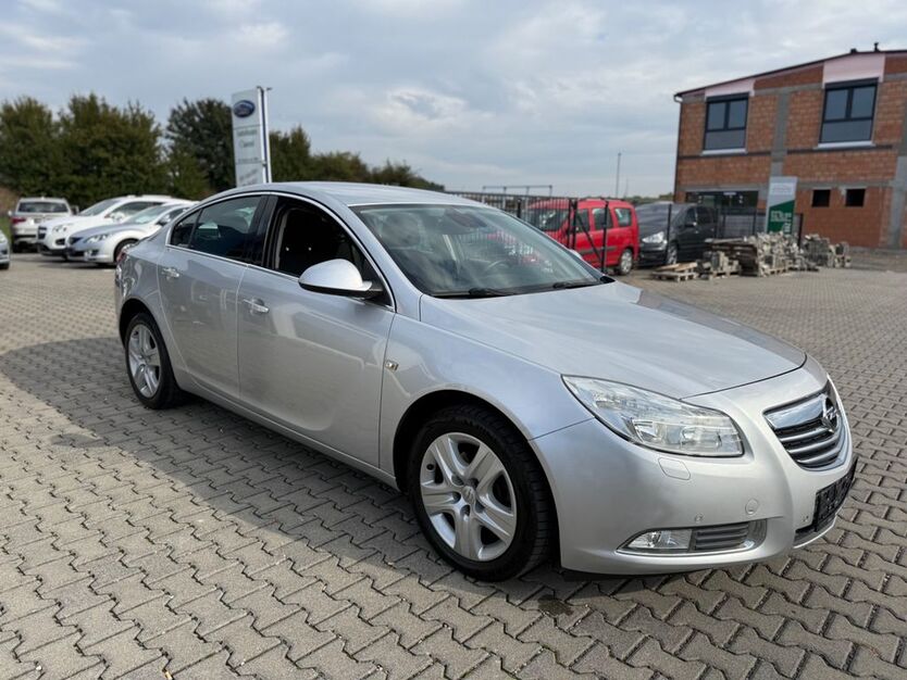 Opel Insignia 181.125 km 4.999 € Münzenberg-Gambach 35516