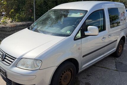 VW Caddy 220.010 km 5.750 &euro; Berlin 13055