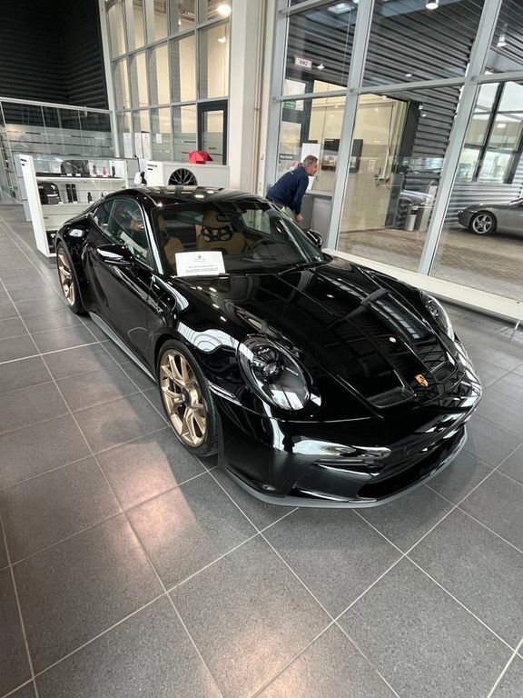 992