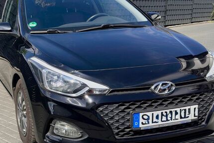Hyundai i20 53.340 km 10.300 &euro; Siegburg 53721