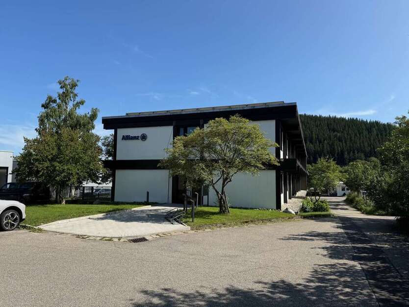Büro in Titisee-Neustadt 420 € 70 m²