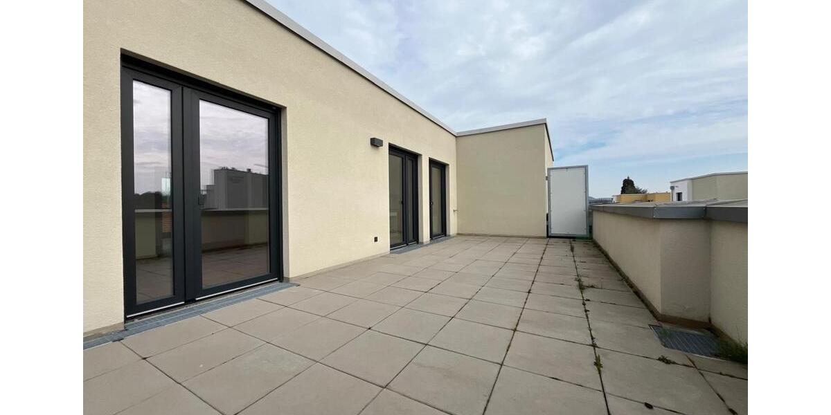 Etagenwohnung Bad Friedrichshall - 4 Zimmer, 133 m&sup2;, 2.020&euro; | Angebot:26068589