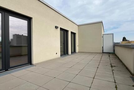 Wohnung Bad Friedrichshall - 4 Zimmer, 133 m&sup2;, 2.020&euro; | Angebot:26068589