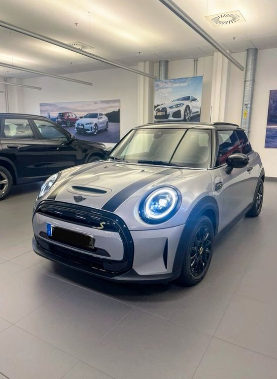Cooper SE