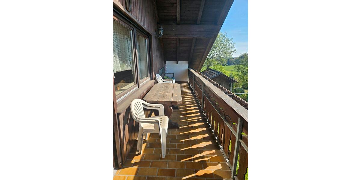 Dachgeschoßwohnung Stetten - 7 Zimmer, 99 m&sup2;, 275.000&euro; | Angebot:26223959