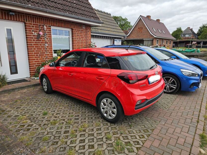 i20