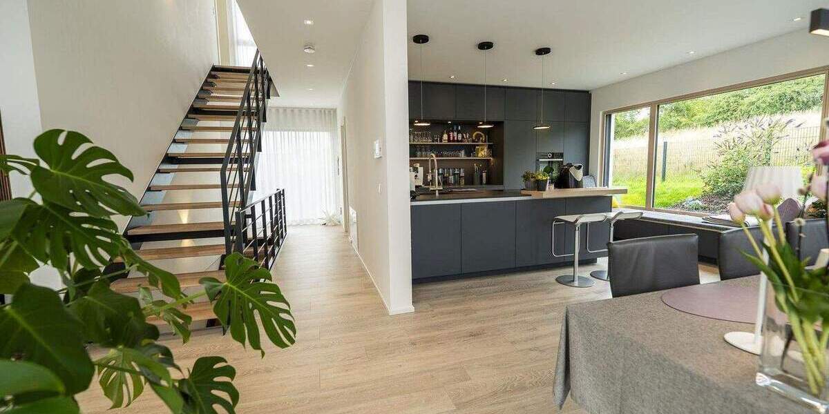 Einfamilienhaus Niederstetten - 6 Zimmer, 251 m&sup2;, 929.000&euro; | Angebot:25654212