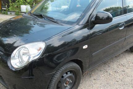 Kia Picanto 162.000 km 599 &euro; Eisfeld 98673