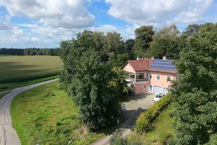 Haus zum Kaufen in Zangberg 999.000 € 225 m² 7 zimmer