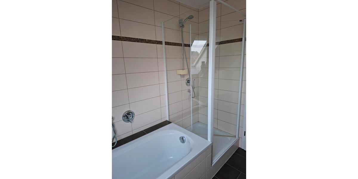 Dachgeschoßwohnung Bad Mergentheim - 2.5 Zimmer, 87 m&sup2;, 290.000&euro; | Angebot:26691770