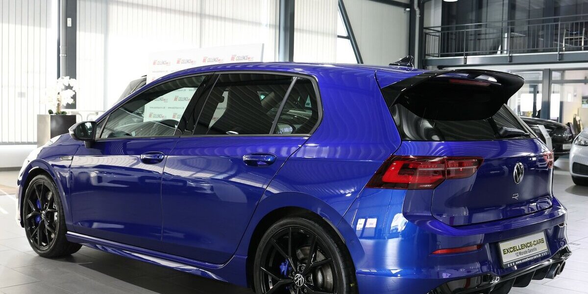VW Golf VIII 2.0 TSI DSG 4M R-PERFROMANCE BLACK STY 40.000 km 37.555 &euro; Hamm 59077