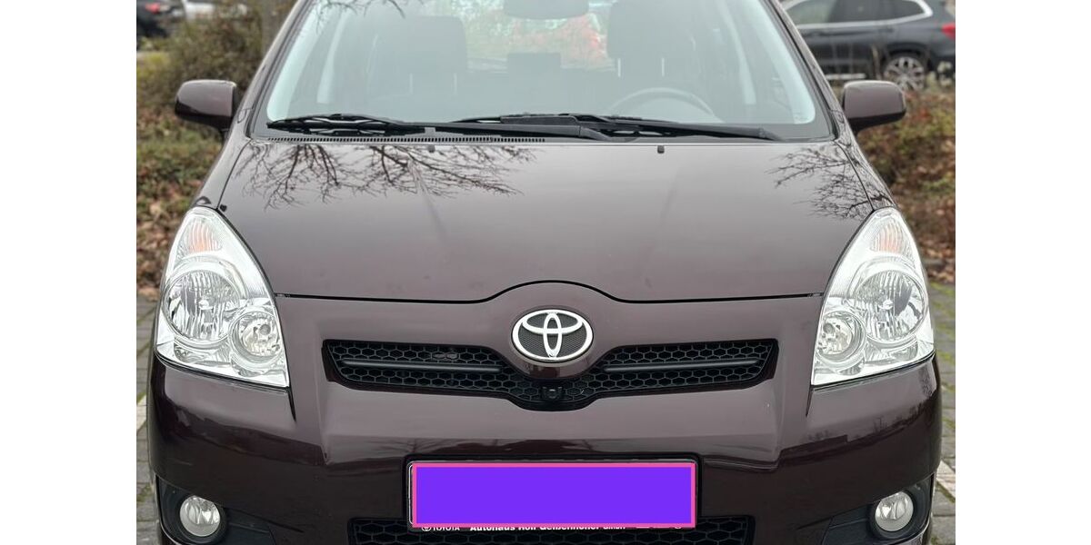 Toyota Corolla Verso 83.247 km 8.700 &euro; Langen 63225