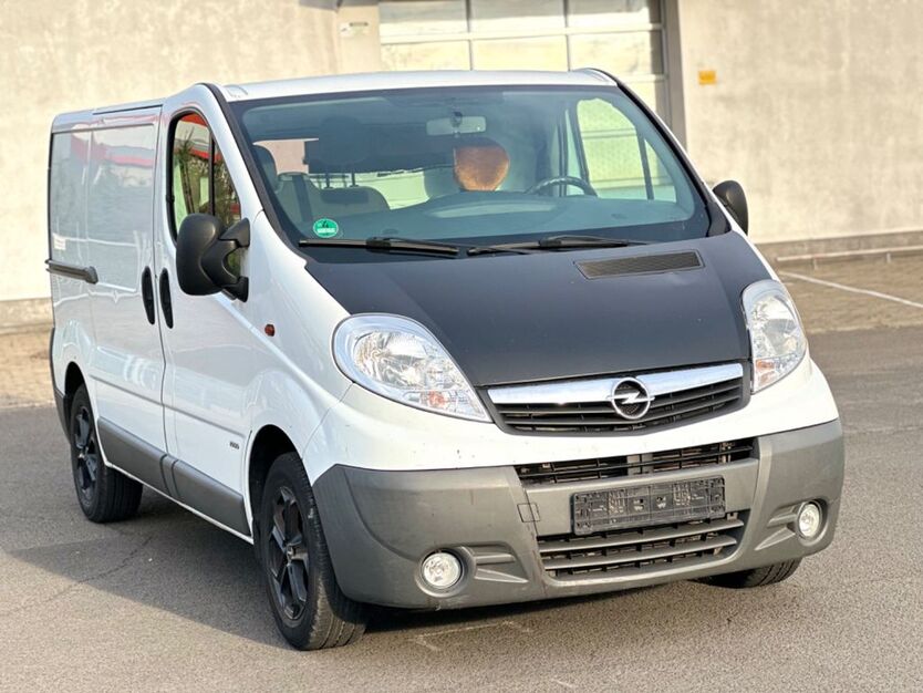 Opel Vivaro 261.200 km 4.500 € Bovenden 37120