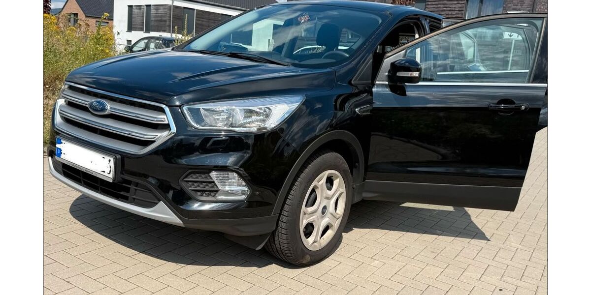Ford Kuga 60.000 km 15.000 &euro; Hamburg 21147