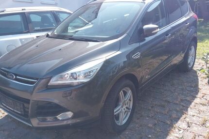 Ford Kuga 176.300 km 10.500 &euro; Markt Berolzheim 91801