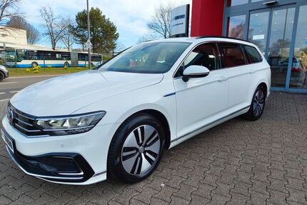 VW Passat Variant