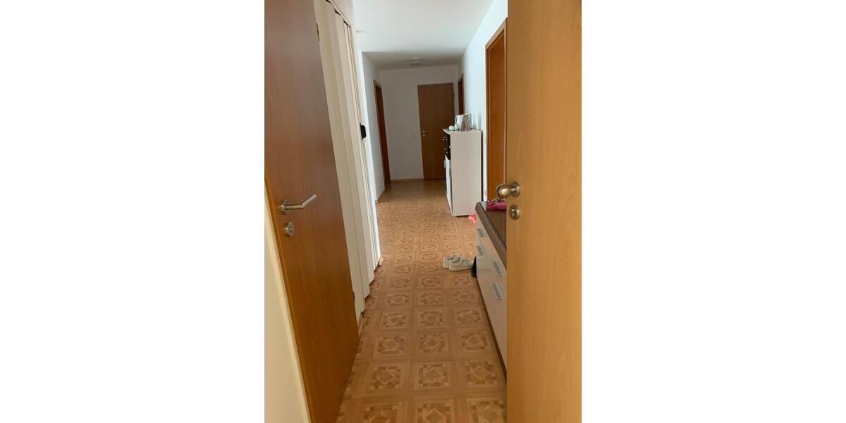 Etagenwohnung Dingolfing - 3.5 Zimmer, 83 m&sup2;, 245.000&euro; | Angebot:25920779