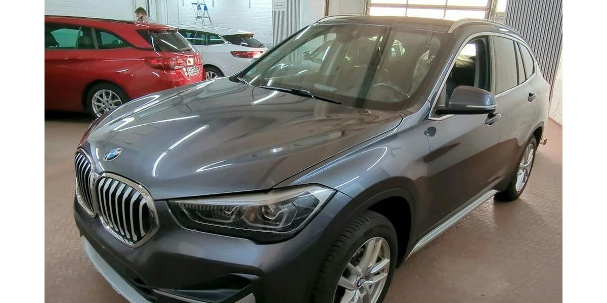 BMW X1 150.000 km 18.999 &euro; Bad Lippspringe 33175