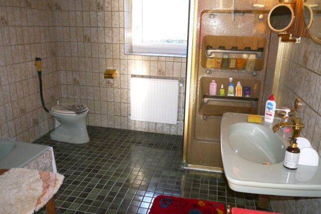 Mehrfamilienhaus, Wohnhaus Oberndorf - 6 Zimmer, 281 m&sup2;, 295.000&euro; | Angebot:26433644