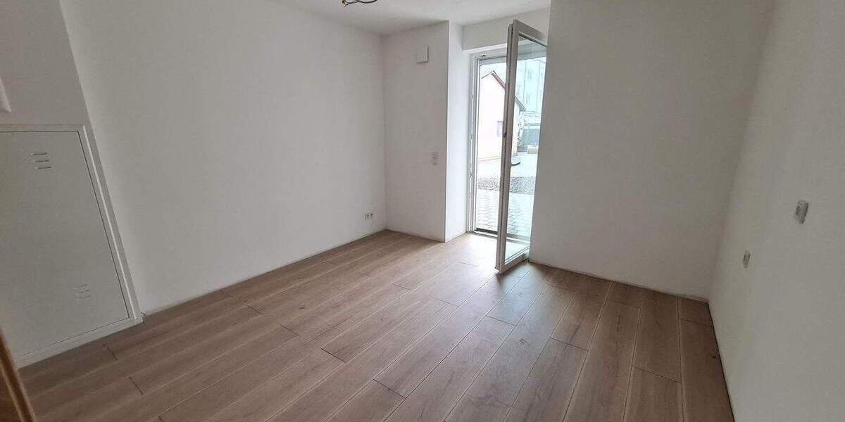 Etagenwohnung Losheim am See Losheim - 3 Zimmer, 77 m&sup2;, 825&euro; | Angebot:25409523