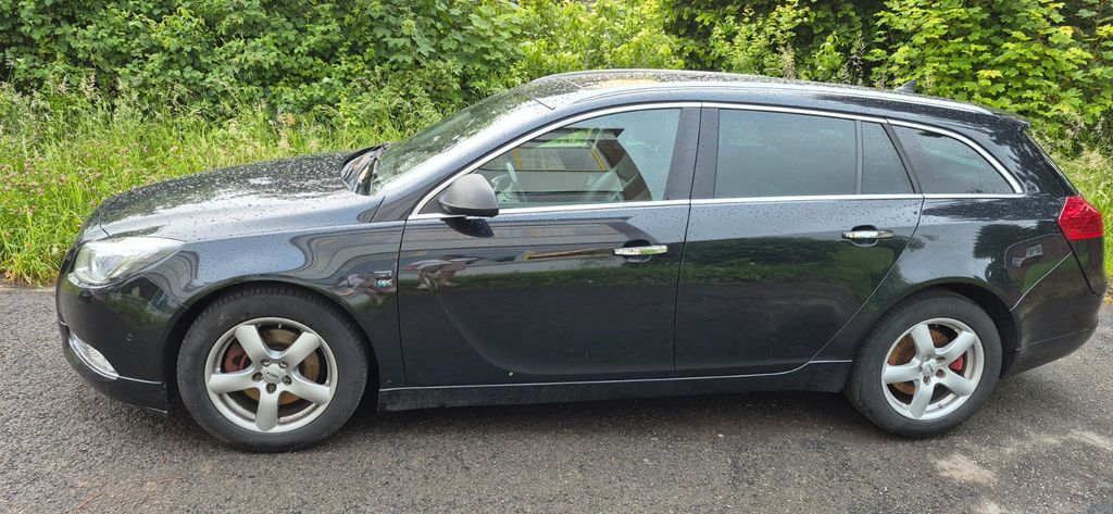Opel Insignia 272.800 km 4.200 &euro; Osterode am Harz 37520