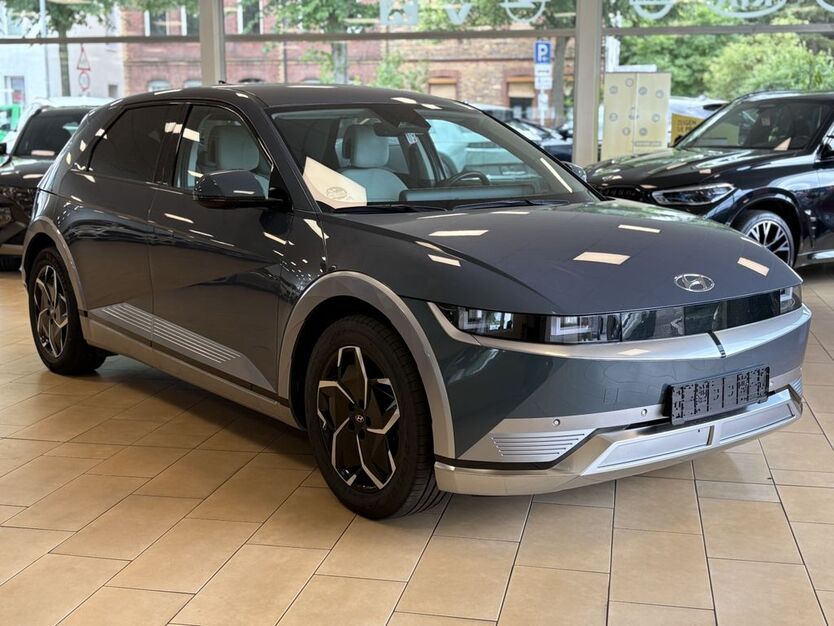 Hyundai IONIQ 5 61.674 km 23.500 € Hennef 53773