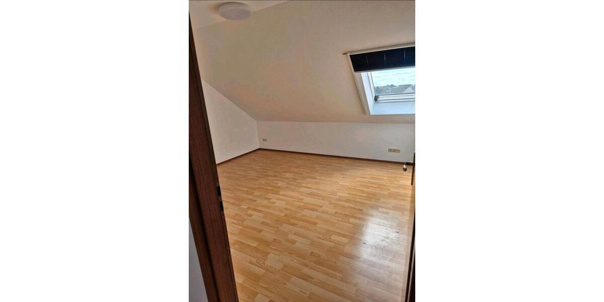 Dachgeschoßwohnung Petersaurach - 3.5 Zimmer, 95 m&sup2;, 239.000&euro; | Angebot:26340446