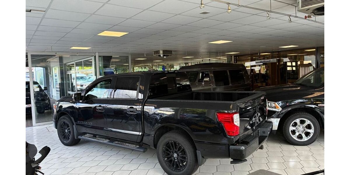 Nissan Titan 99.500 km 44.900 &euro; Barmstedt 25355