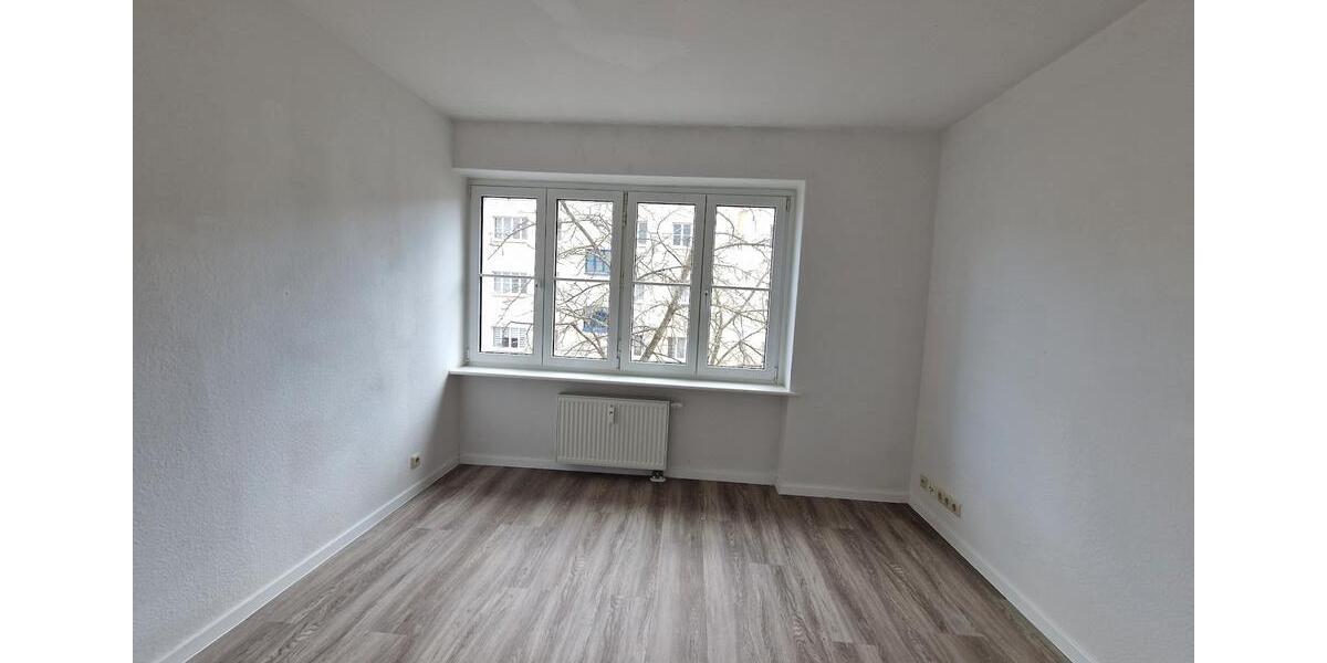 Etagenwohnung Magdeburg Neue Neustadt - 4 Zimmer, 92 m&sup2;, 668&euro; | Angebot:25547016