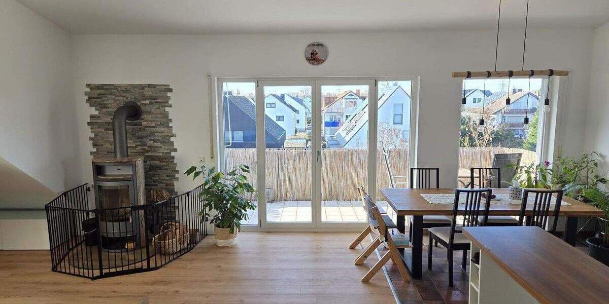 4-Zimmer-DG-Wohnung mit Traumblick in Rheinstetten-Mörsch zu verkaufen 4 zimmer