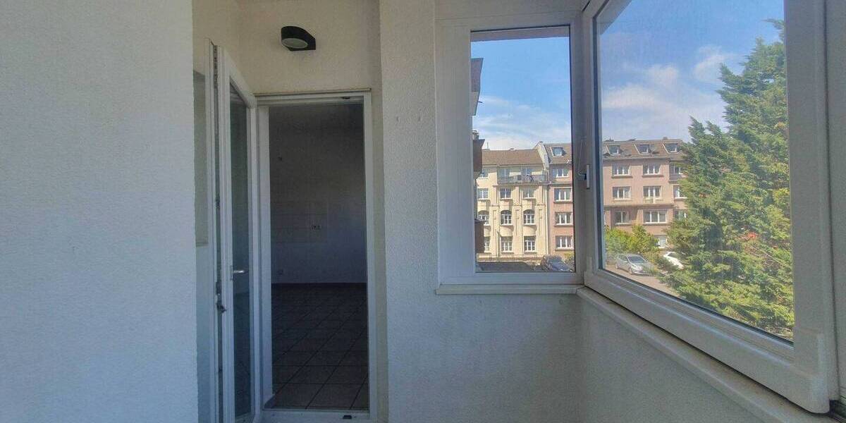 Etagenwohnung Köln-Mülheim Mülheim - 3 Zimmer, 94 m&sup2;, 1.285&euro; | Angebot:26797782