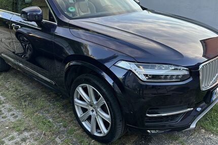Volvo XC90 185.000 km 22.500 &euro; Allershausen 85391
