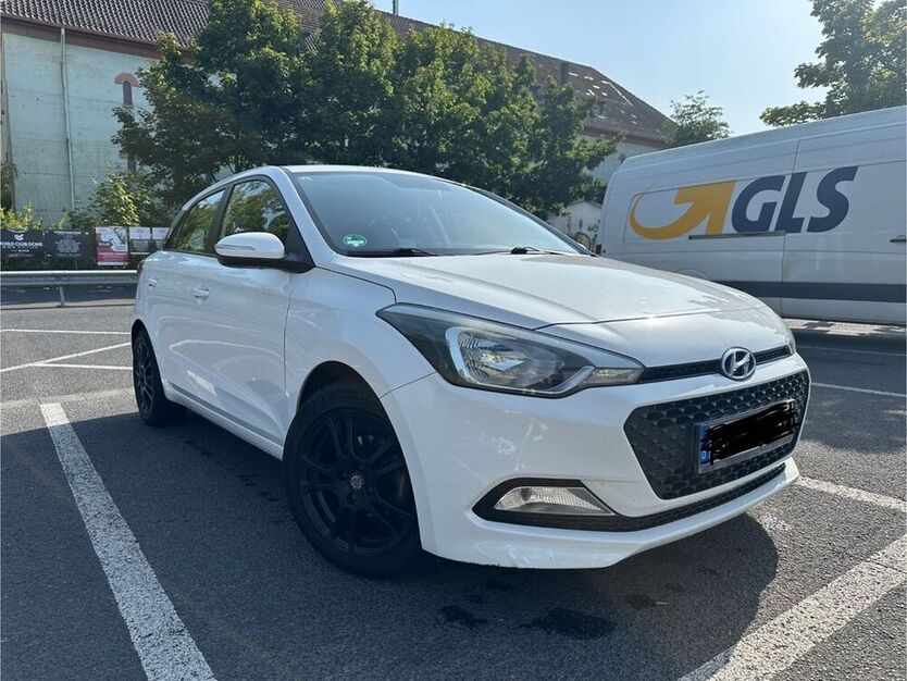 i20