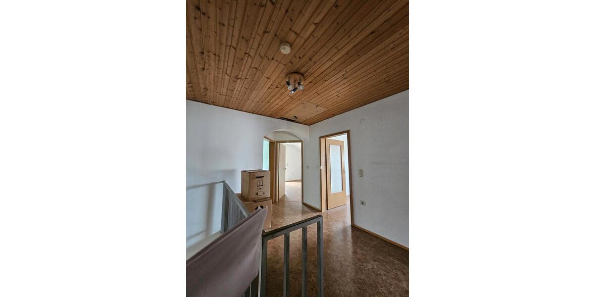 Doppelhaushälfte Wörth am Rhein - 6 Zimmer, 140 m&sup2;, 1.300&euro; | Angebot:25843112