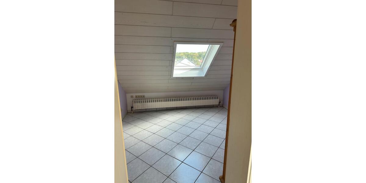 Dachgeschoßwohnung Schotten - 4 Zimmer, 83 m&sup2;, 650&euro; | Angebot:26335134