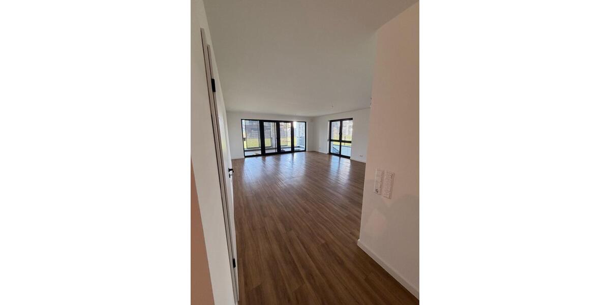 Erdgeschoßwohnung Schiffdorf - 3 Zimmer, 102 m&sup2;, 1.325&euro; | Angebot:25427072