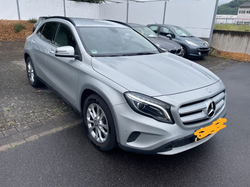 Mercedes-Benz GLA 200 80.617 km 15.699 € Sprendlingen 55576
