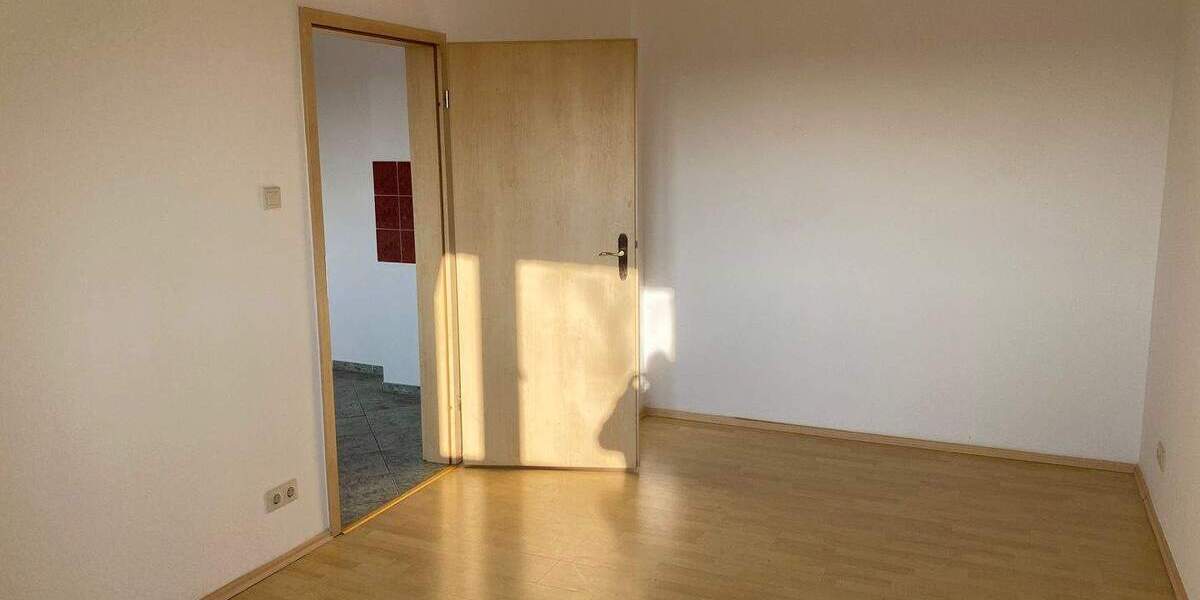Zimmer Halle (Saale) Damaschkestraße - 2 Zimmer, 55 m&sup2;, 460&euro; | Angebot:26306160